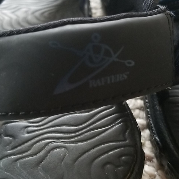 4 Rafters Sandals - Picture 3 of 6